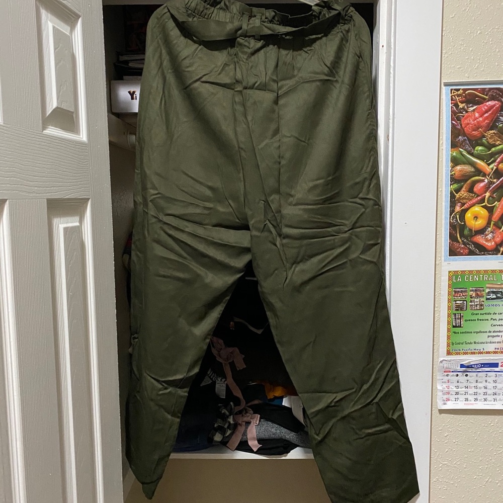 Olive green paper bag pant